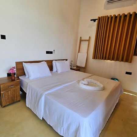 Muthu Sea View Hiriketiya Hotel Dikwella Kültér fotó