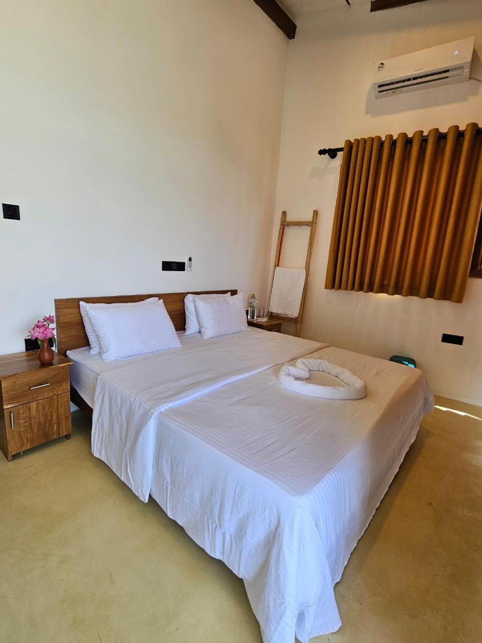 Muthu Sea View Hiriketiya Hotel Dikwella Kültér fotó
